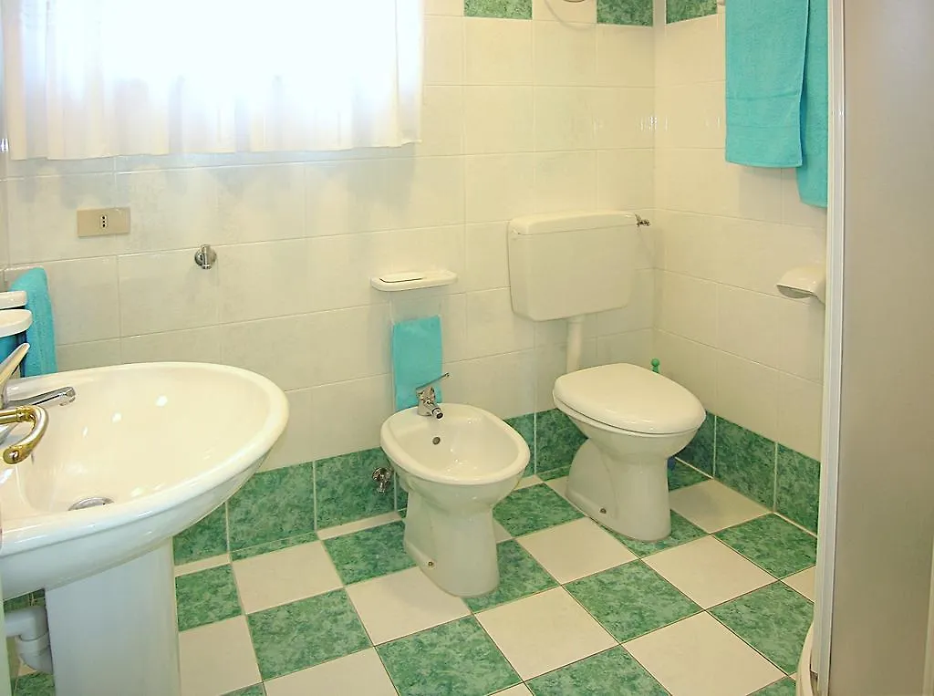 Casa Vacanze Azalea Bibione 0*,  Italie